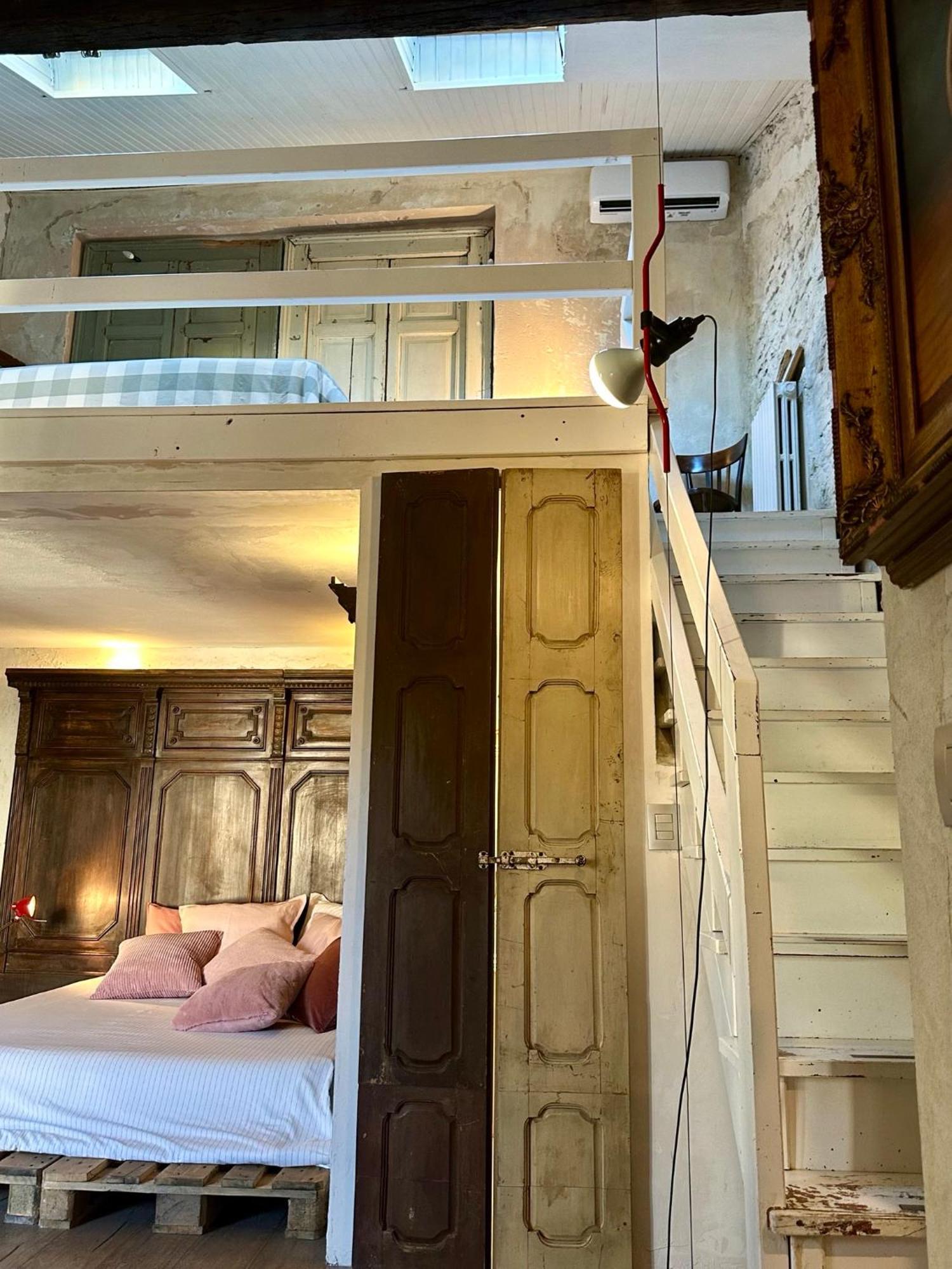 Charming And Design Attic Loft Central Milan In Coolest Area Navigli Ticinese Exterior foto